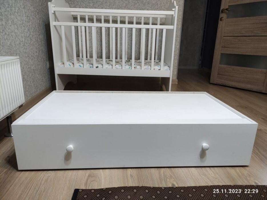 Манеж с матрасом