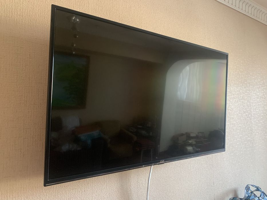 Телевизор artel smart б/у в отличном состоянии