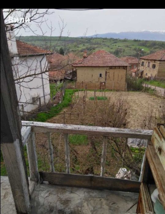 Парцел в с.Хотово 550 кв.м и къща