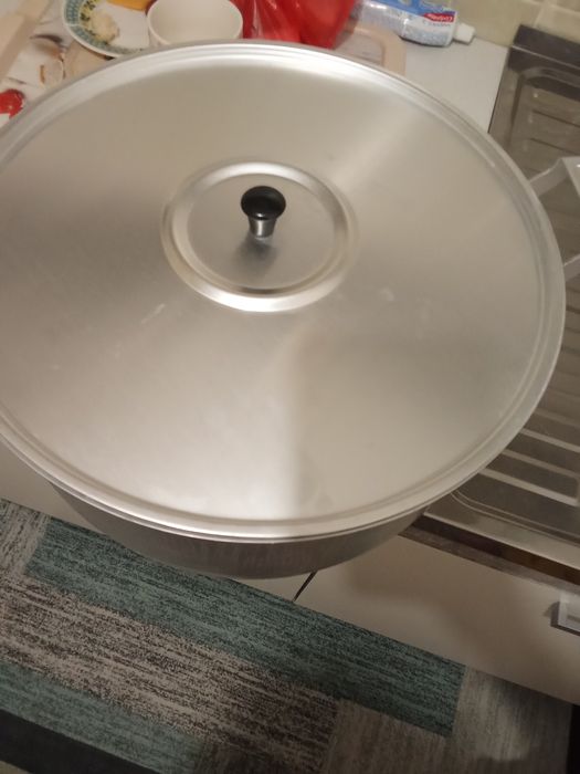 Продам казан  новый.