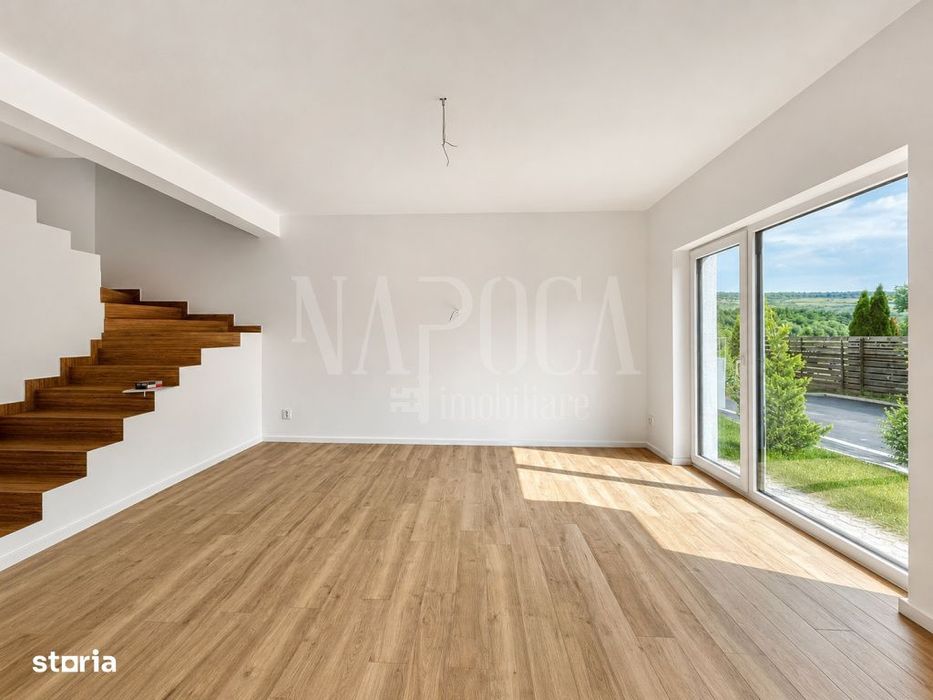 Casa 4 camere de vanzare in Floresti