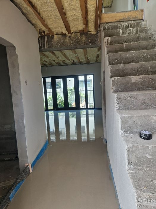 Execut tencuieli mecanizate si șapă pe baza de ipsos,  , gleturi