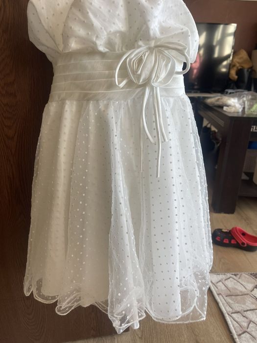 Рокличка момиче официална