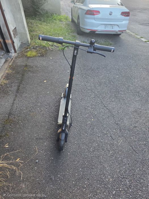 Trotinetă electrică Ninebot KickScooter F2 (Folosită 2 luni)