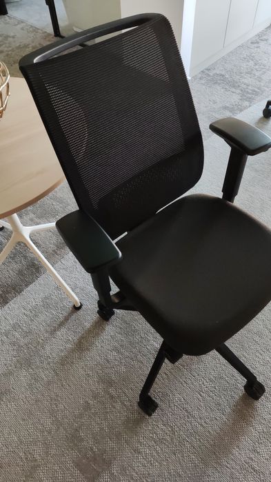 Think - Scaun birou. Made în france Steelcase. 300 euro /buc set de 16