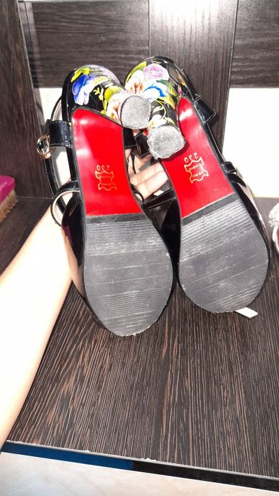 Женская обувь новая