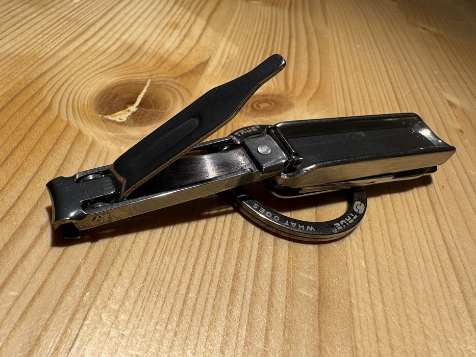 Unealta multifunctionala True Utility NailClip