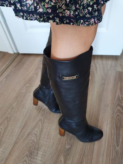 Cizme Burberry marimea 37.5, 38