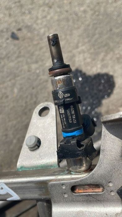 Rampa injectoare motor 0.9 turbo Dacia Logan / Sandero