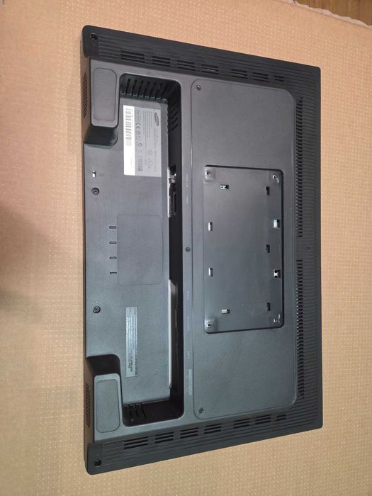 Монитор 24" Samsung 2494HM