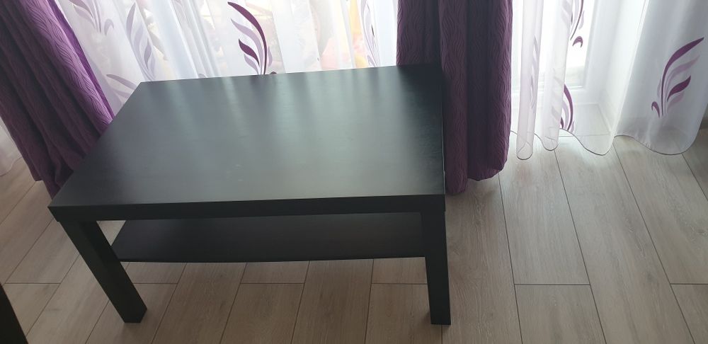 Vand mese terasa,bucatarie si scaune bucatarie