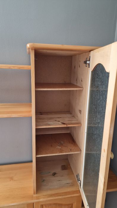 Продавам дървени мебели