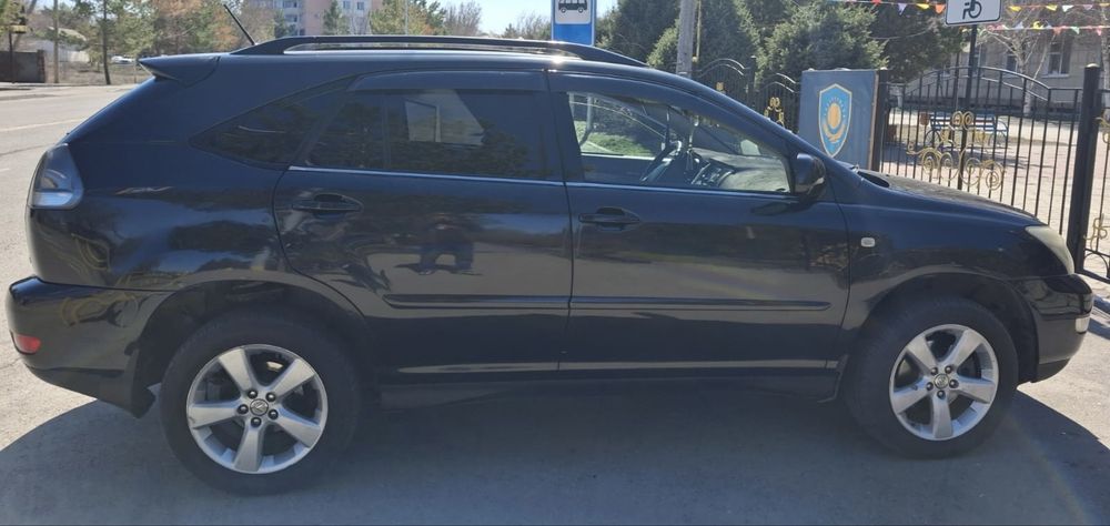 Продам Lexus РХ 300