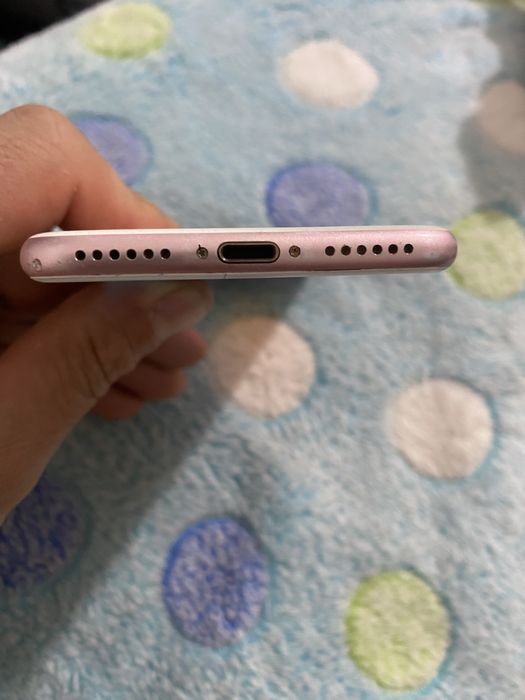 Iphone 7 в хорошем  состоянии