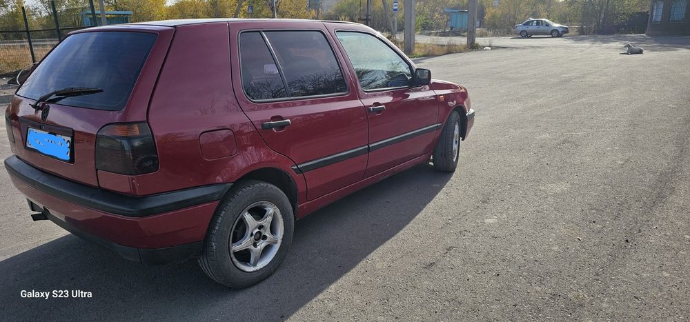 Автомобиль Гольф 3