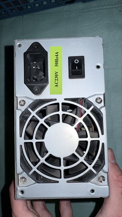 Pachet: Placa video GTX 1050 2GB + Sursa Deluxe