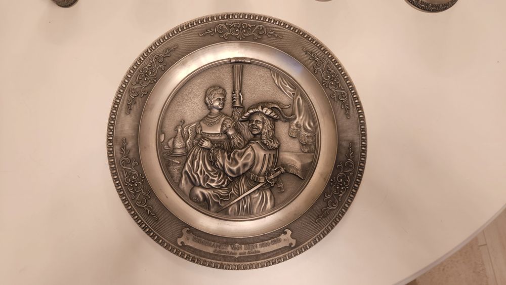 Ser pahare și farfurie zinc