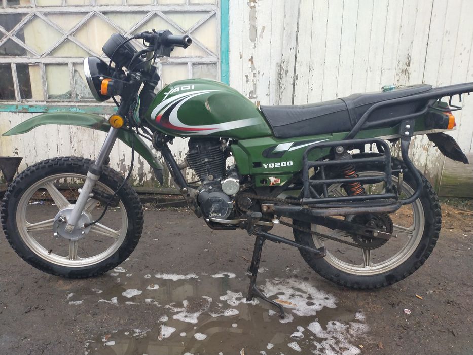 Продам мотоцикл 200куб