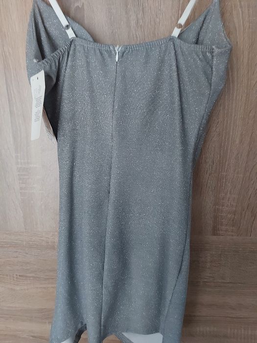 Елегантна дамска рокля