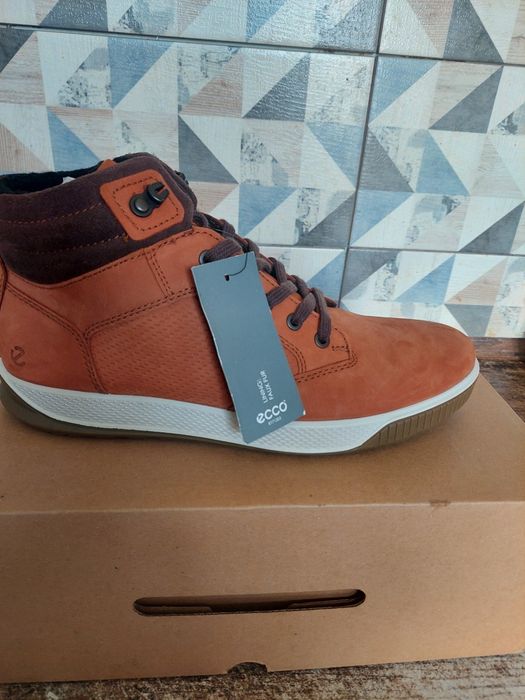 мужская обувь  Ecco размер 42 оригинал.