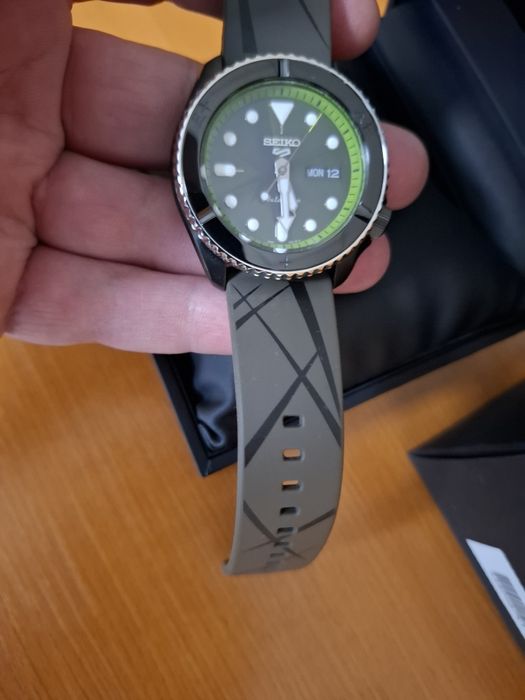 Seiko 5 SRPH67K1 limited edition