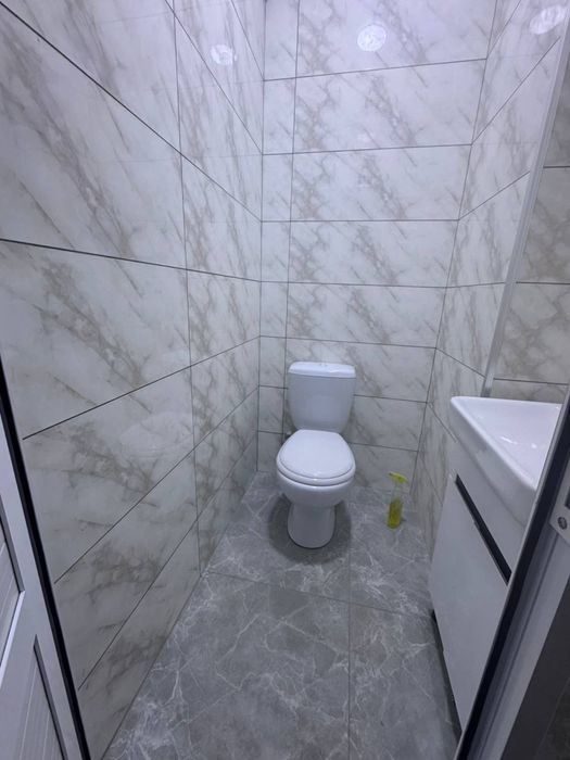 Юнусабад 14 квартал 1/1/4 под офис