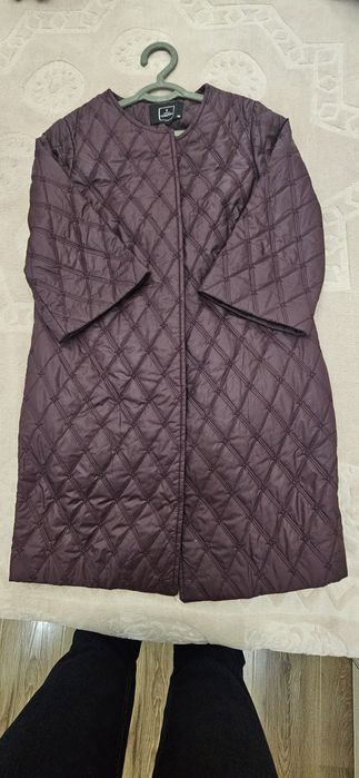 Плащ стеганный демисезонный.