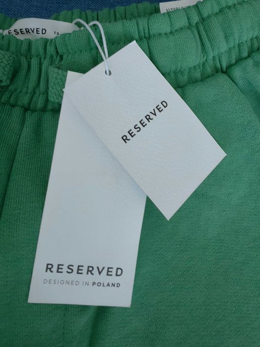 Детски спортни панталони 134 см. 2 бр. RESERVED
