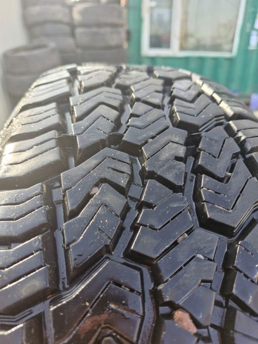 235/65/17 Sailun A/T