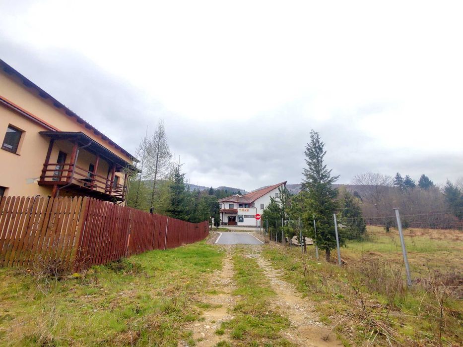 Teren Superb la Munte, Drăguș (BV) – Țara Făgărașului, zonă turistică, cu pârău, lângă Pârtia de Ski, Aventura Parc & Pizza Drăgus - 1000mp