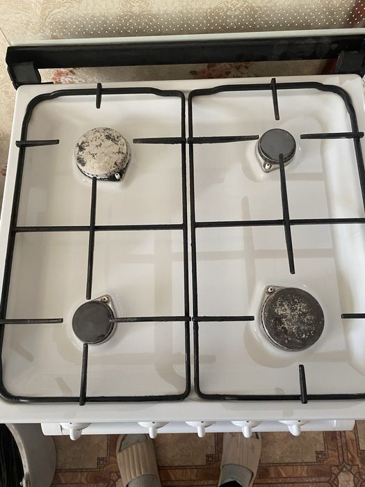 Продам газовую плиту Дарина