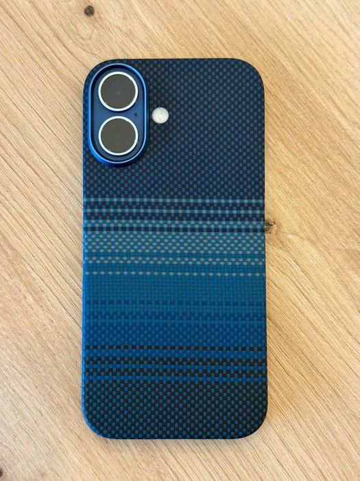 Оригинален калъф Pitaka за iPhone 17