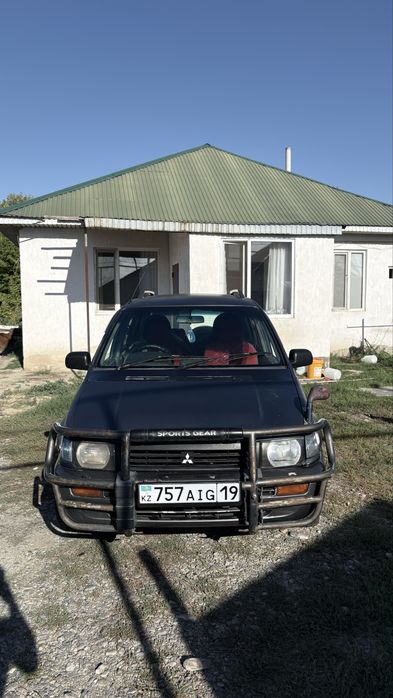 Mitsubishi RVR — надёжный семейный автомобиль