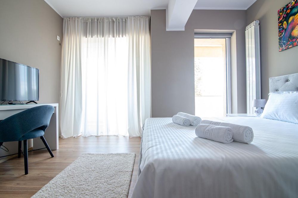 Apartament 2 camere , Mamaia central zona butoaie/ hotel Vega