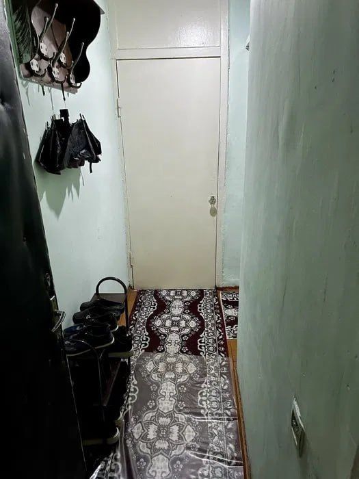 Чиланзар 24 квартал 1/3/5 Кирпичный дом, балкон 2*6