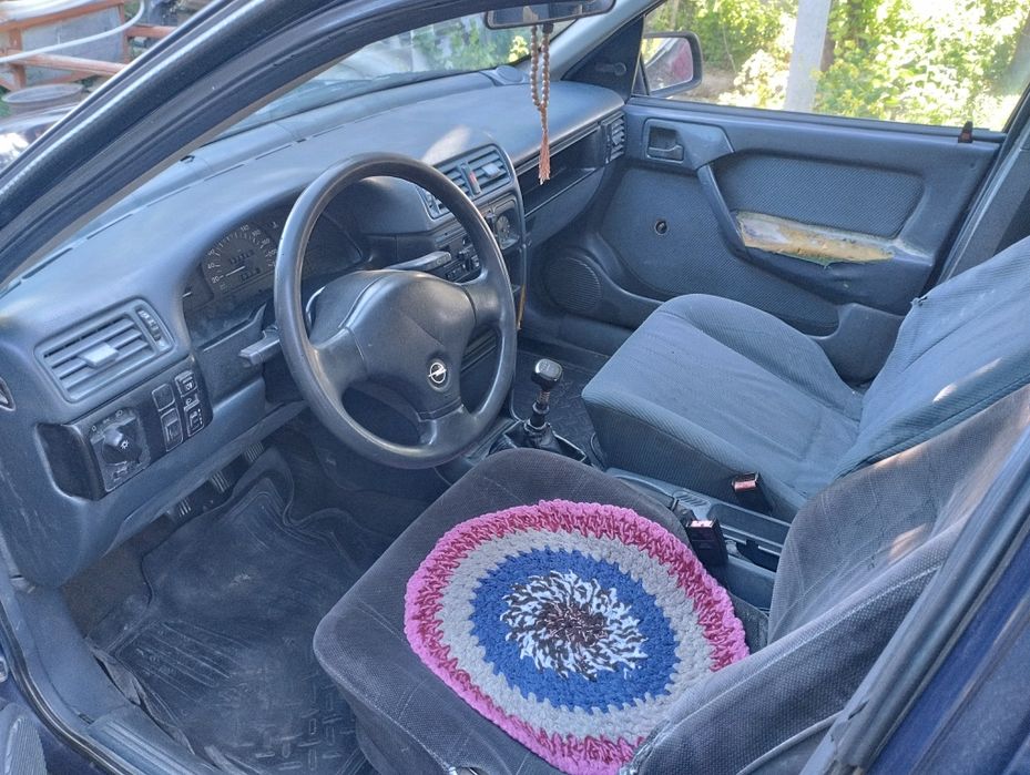 Опель вектра сатылады жылы 1990