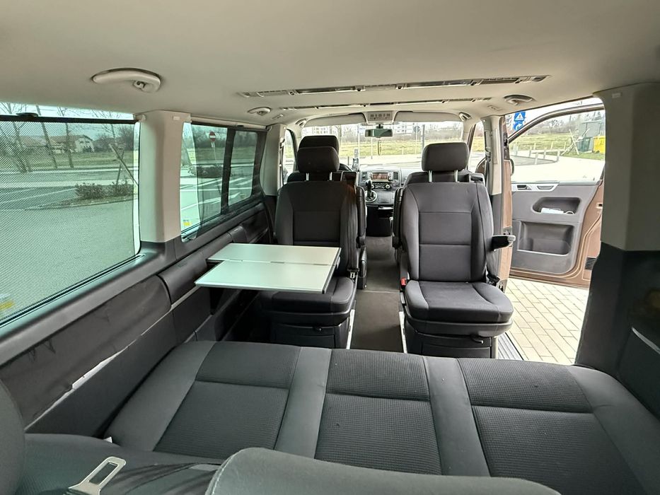Volksvagen T6 Multivan 2011 2.0 D Automat