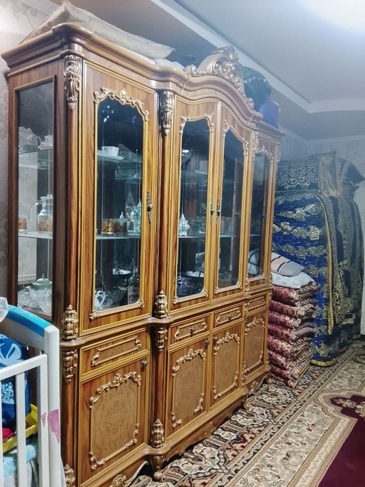 Продается сервант в идеальном состоянии