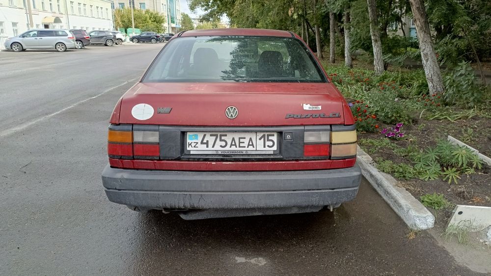 Продам Volkswagen Passat b3 1.8