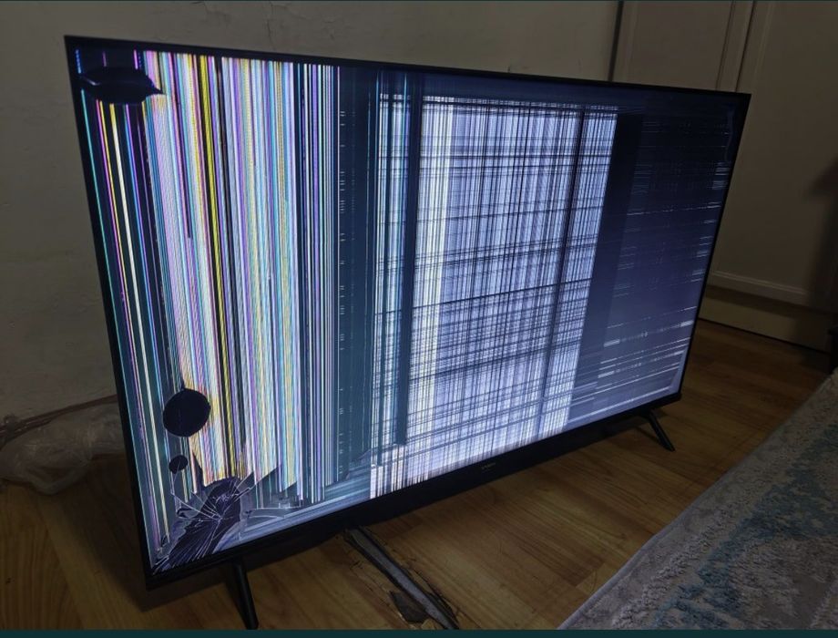 Телевизор Yasin 55 140мм