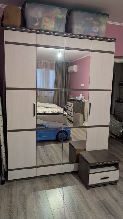 Спальный гарнитур