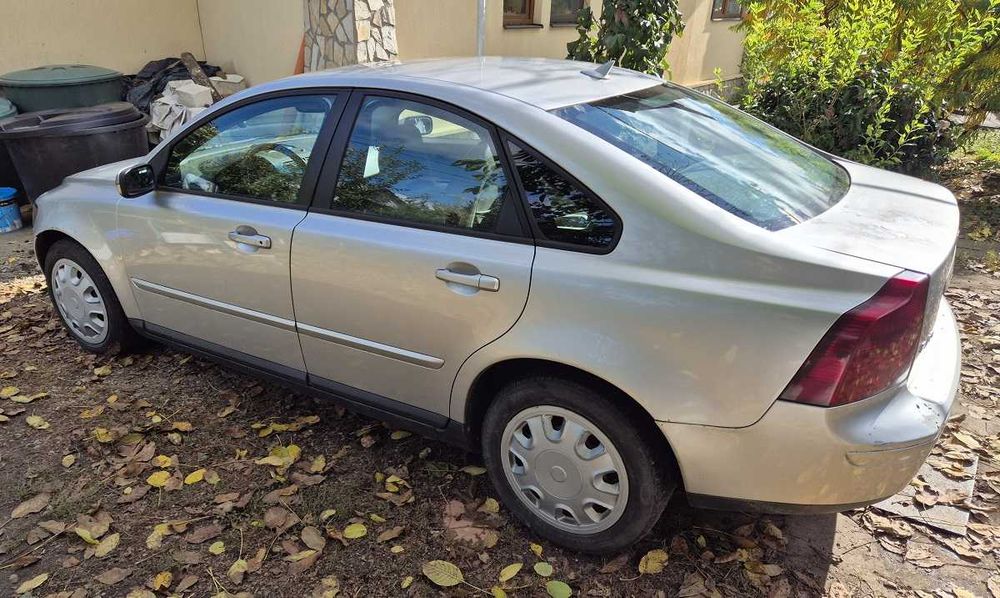 Volvo S40 II, 2.0D 2004