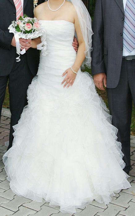 Продаю шикарное свадебное платье.