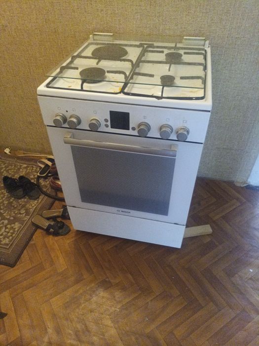 Продам газ плиту