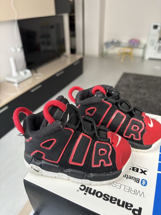 Nike Air More marime 21