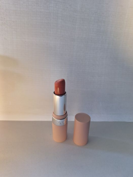 Гримове Avon, Alverde, Wibo