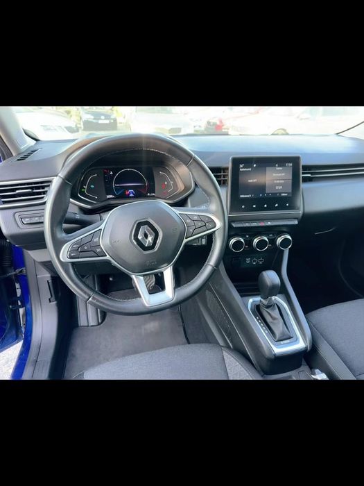 Renault Clio Hybrid / Benzina 1.6 -140 cp / Automat
