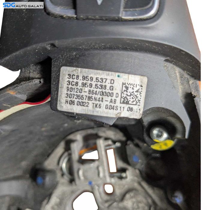 Volan din Piele in 3 Spite Volkswagen Passat B6 2005 - 2010 Cod 3C8419091B 3C8959537D [L9135]