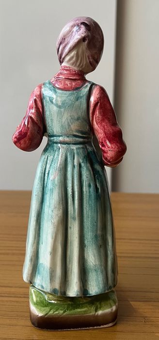 порцеланови статуетки