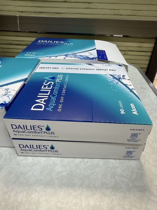 Еднодневни контактни лещи DAILIES AquaComfort Plus